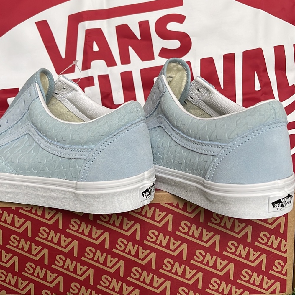 Vans Old Skool
(Hndstthembss)Wntrskytrwt
VNOA38G19HV
Men’s - Picture 15 of 16